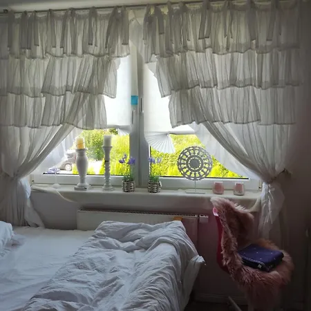 Romantischer Traum, Nur 1 Tag Im Voraus Zu Buchen, Mit Tv Inkl Netflix 民宿 *